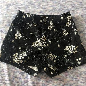 Black flower print shorts high waisted
